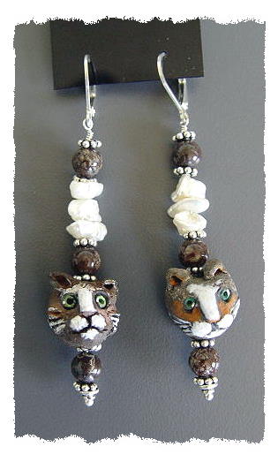 Brown Kitty Earrings