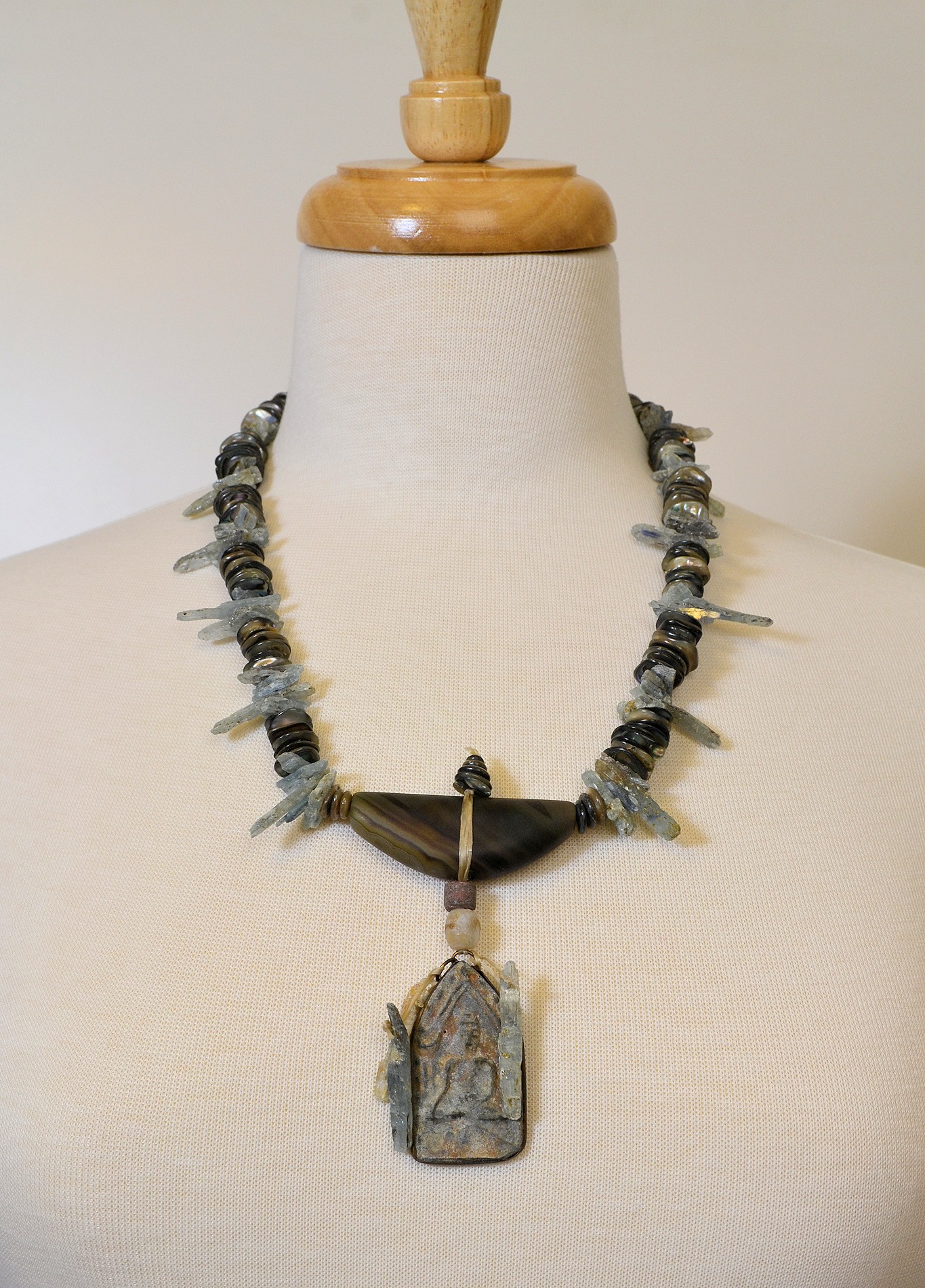 Amulet necklace Clearance